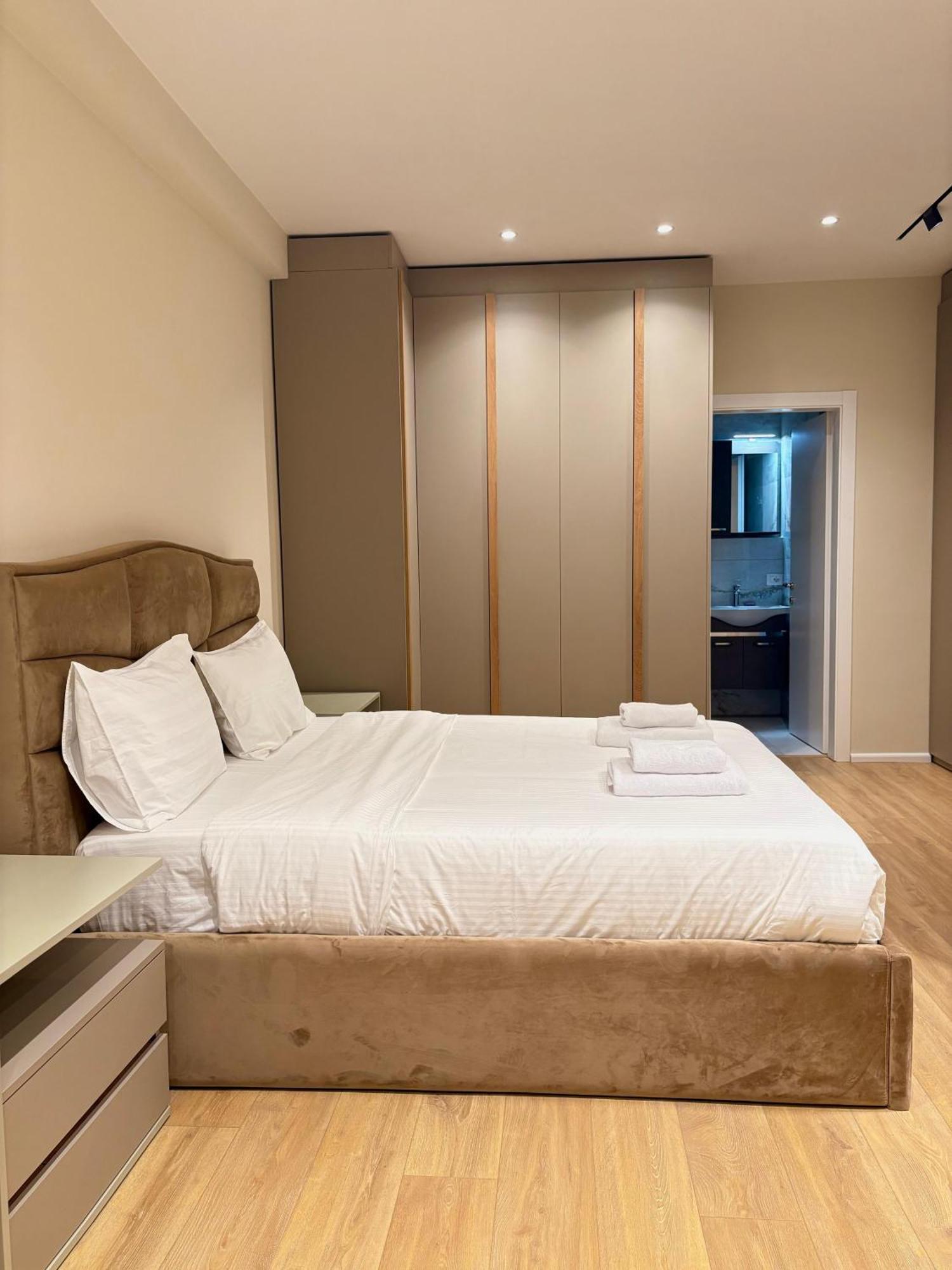 Blue Boutique 1 * Тирана